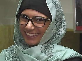 Mia khalifa takes off hijab and clothing in library (mk13825)