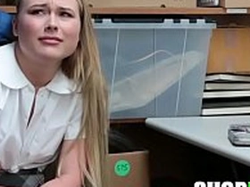Big Cock Merciful Officer Fucked The Second-storey man Schoolgirl Added to Let Her Go - SHOPFUCK