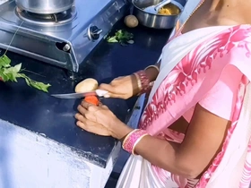 Indian village wife in cookhouse roome doggy similar to HD xxx