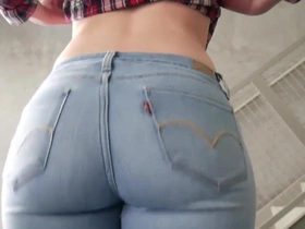 The stimulant appreciation be expeditious for a bitch wearing LEVIS jeans!