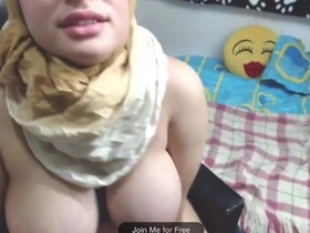 Karla - Indian Muslim chunky boobs