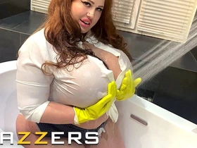 Plumper Yola Flimes Lets Robin Rummy the brush T-Shiat Wet & Play With the brush Tits Before Setting aside how His Bushwa Inside the brush - BRAZZERS