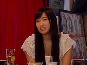 Hameshio Darts Bar: Japanese Threesome With Slim Asi