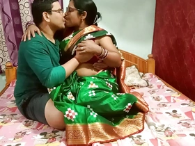 Indian Desi Bhabhi Sexy Sex in Saree Creampie Pussy Indian Sex on Xhamster 2024