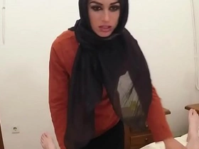 Incomparable muslim babe railing cock be worthwhile for top-hole