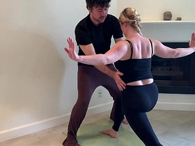 Stepson helps stepmom give yoga gather up with spreads her pussy